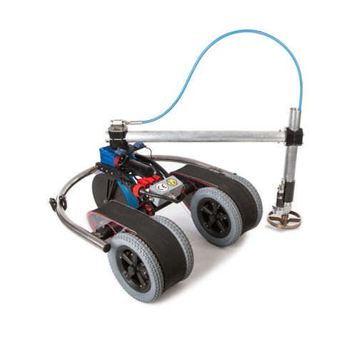 Magnetic crawler stripping robot - VTDR - P.T.C.  Srl