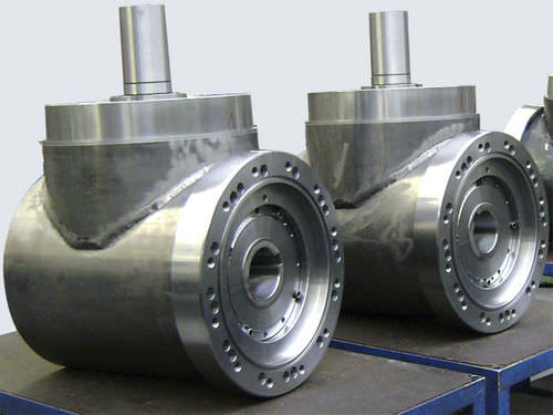 Bevel gear reducer - TANDLER - right angle / 1 - 2 kNm / custom-made