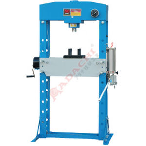 Hydraulic press - ASP 50A - A.D.I ATACHI CORPORATION SDN BH - punching / shop