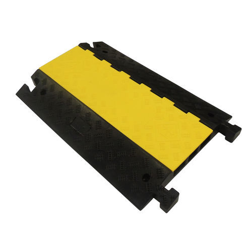 Floor-mounted cable protector - COBRA 67-3 - CABLE EQUIPEMENTS - rubber