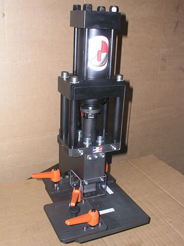 电动液压开槽机