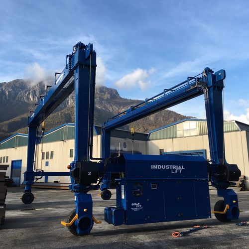 Rubber-tired straddle carrier - IL20GC-90°RC - INDUSTRIAL LIFT