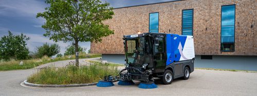 Ride-on sweeper - Cleango 550 - Aebi Schmidt Holding AG - diesel / with ...