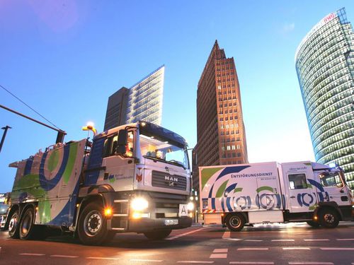 Sewer cleaner truck - CANALMASTER WA - Typ PROFESSIONAL - MÜLLER Umwelttechnik GmbH & Co. KG - 3-axle / water recycling