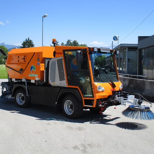 Vehicle-mount sweeper - MCK-H - Gebrüder TRILETY GmbH  - hydraulic / street / dust