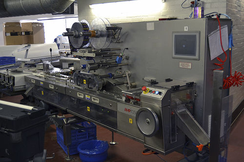 Automatic packaging machine - Chocolate Miniwrap - AMP Rose - horizontal / for chocolate products / with conveyor