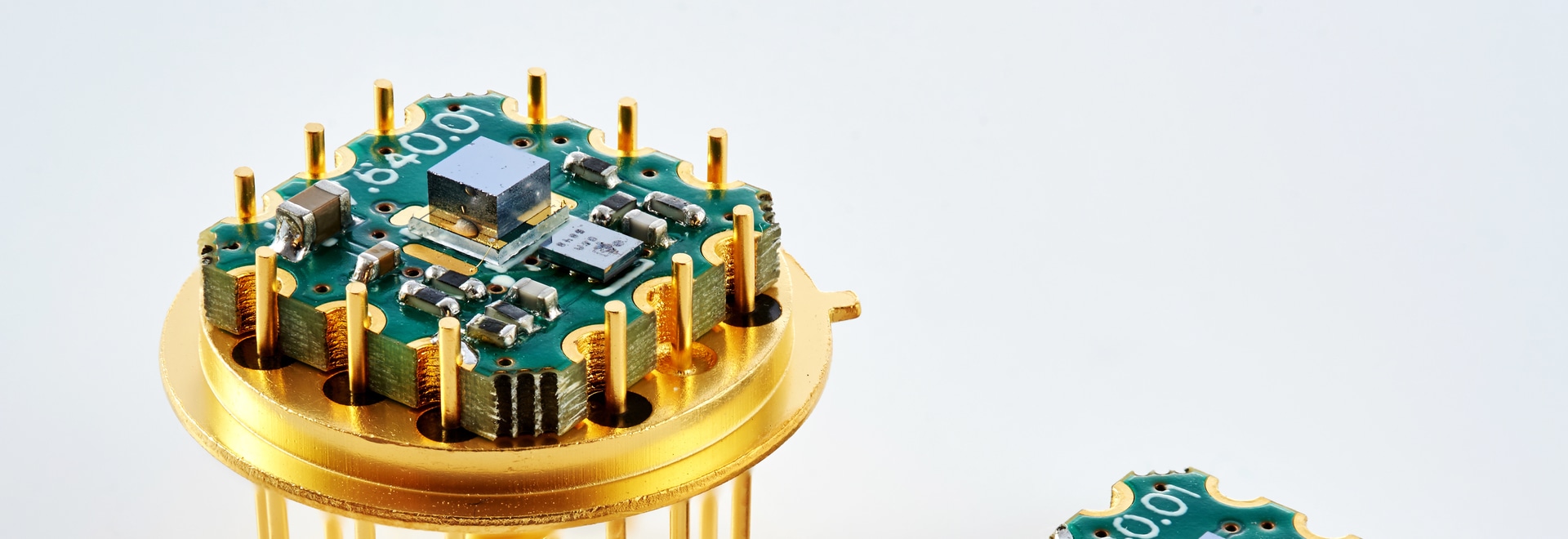 AM03120-01, Affordable MWIR InAsSb detection module,