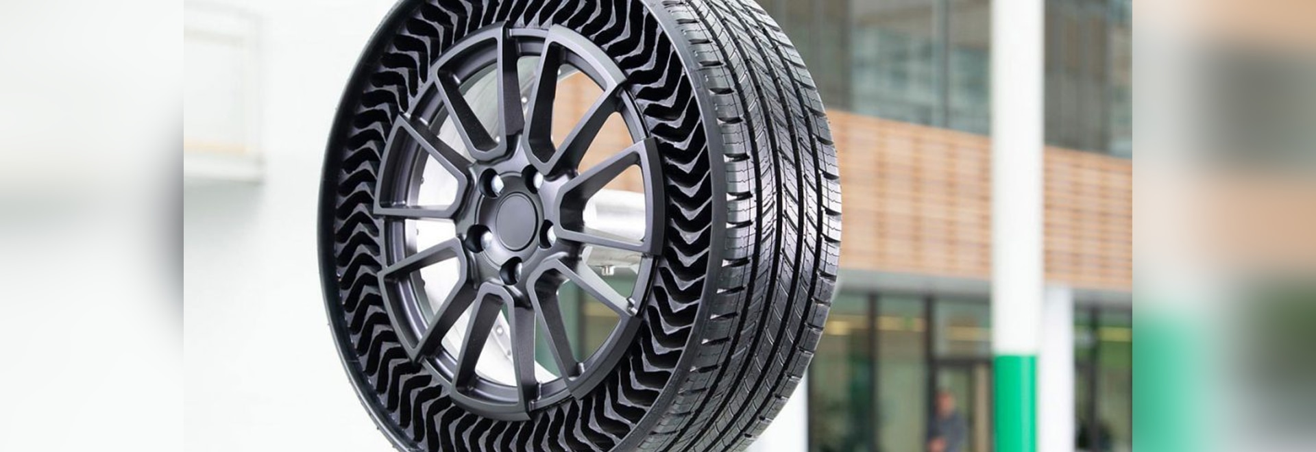 MICHELIN, GM TAKE THE AIR OUT OF TIRES FOR PASSENGER VEHICLES - 23 ...