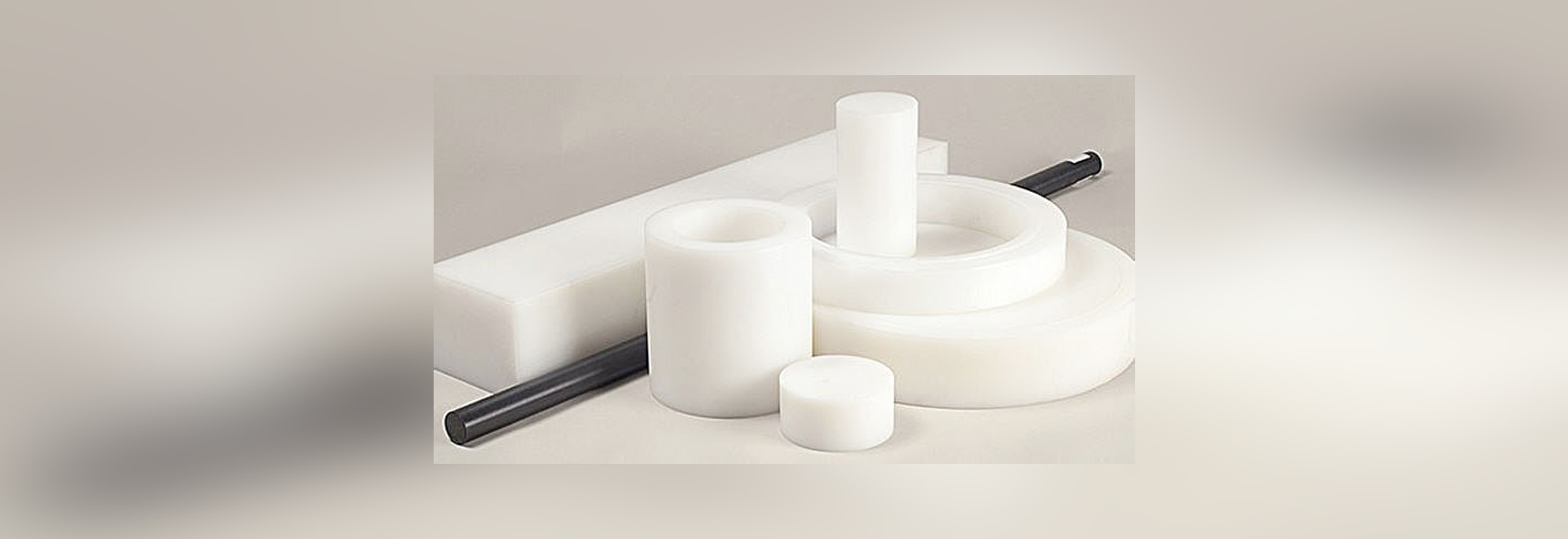 ultra-high-molecular-weight-polyethylene-uhmw-pe-27740-9912902.jpg