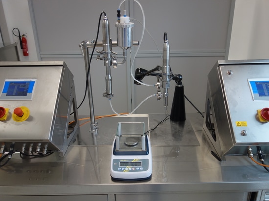 Experimental setup for dosing e-liquids with a dispenser with a circulation nozzle