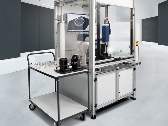 Figure02: Automated, optical surface quality control workstation