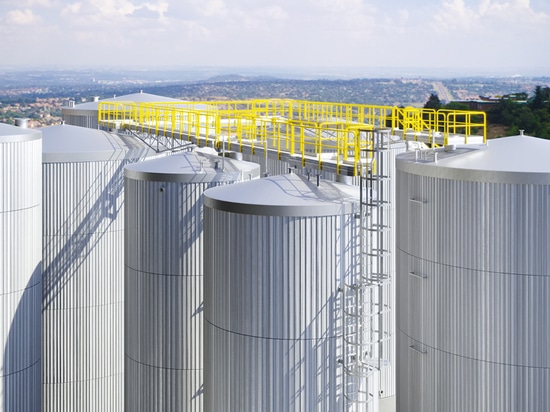 Access stairs for storage tanks