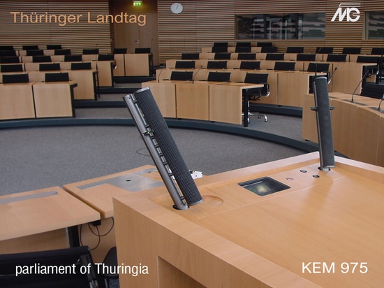 KEM 975 at the Thuringian State Parliament and the national Parliament of the Federal Republic of Germany