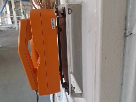 IP telephone POE powered