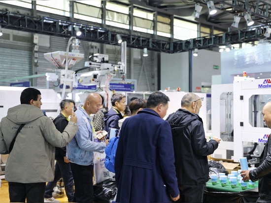 Unleashing Innovation at SWOP 2023: SML's NAVIS All-Electric Injection Molding Machine Sets the Stage for Future Packaging Solutions