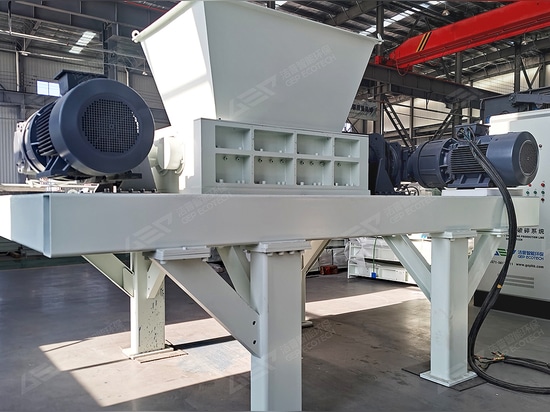 Efficient Two-Axis Rotary Shredder Machine for Recycling UBC (Used Beverage Cans)