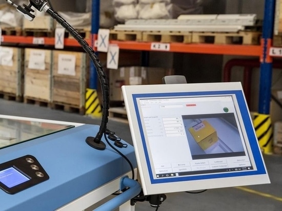 Industrial Touchscreen Monitor - Support Industry 4.0 Operation