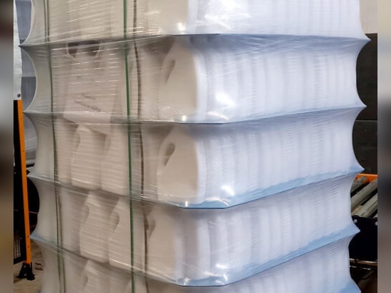 Stretch Hood: the best protection for the packaging industry