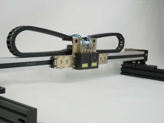 Laser system for monitoring the thickness of rubber sheets during calendering