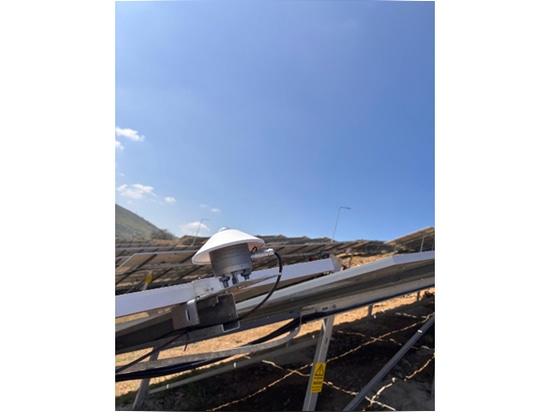 Thermopile-Pyranometer-Correct-Installation-on-Inclined-Surface-with-Azimuth-Angle