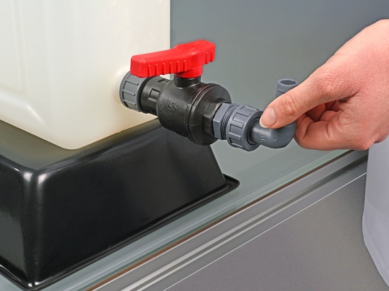 Ball valve made of polypropylene (PP) in robust industrial quality (Bürkle GmbH)