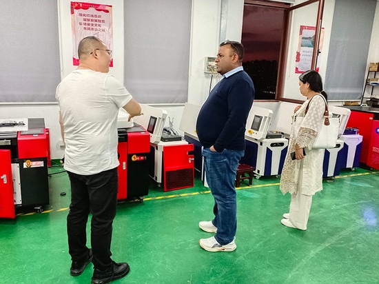 Turkish Customers Inspect Our Laser Equipment And Discuss New Opportunities for Cooperation