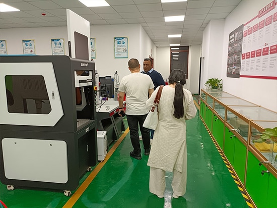 Turkish Customers Inspect Our Laser Equipment And Discuss New Opportunities for Cooperation