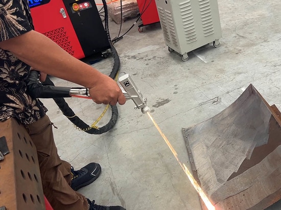 Indonesian Customer Purchases Suntop 4-in-1 Handheld Laser Welding Machine