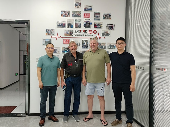 South African Customer Visits Suntop Laser's Factory And Receives High Praise for The Performance of The Laser Welding Machine