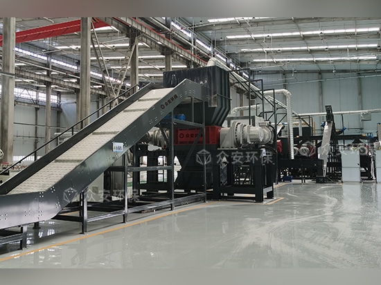 Wind turbine shredder
