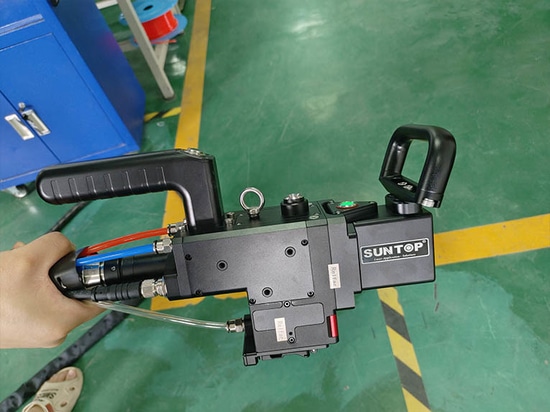 Suntop Unveils Customized 6000W Handheld Laser Cleaning Machine for Clients