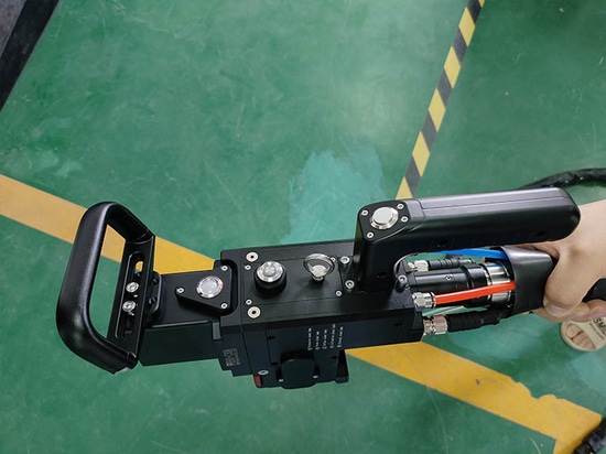 Suntop Unveils Customized 6000W Handheld Laser Cleaning Machine for Clients