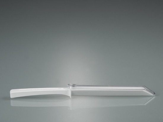 Disposable spatula with transparent sealing sleeve for sampling (Bürkle GmbH)