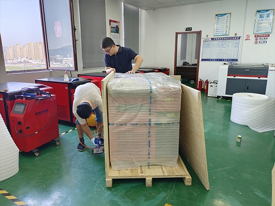 Custom 3000W Handheld Laser Cleaning Machine Shipped to Italy!