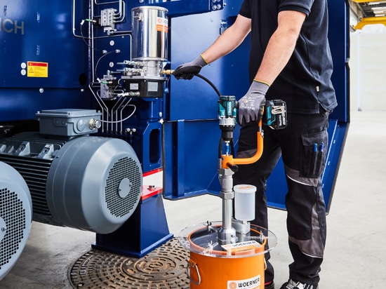 WOERNER Power Fill Pro in use on the Eirich mixer