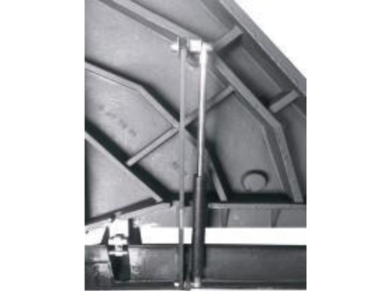 AIRPARK GRANDI LUCI F900 – High-performance ductile iron inspection manhole cover