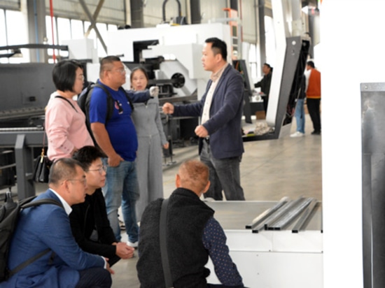 Taiwanese Customers Visit Golden Laser to Explore Advanced Fiber Laser Cutting Solutions