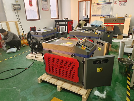 Four Custom 2000W Handheld Laser Welders Shipped to Spanish Client