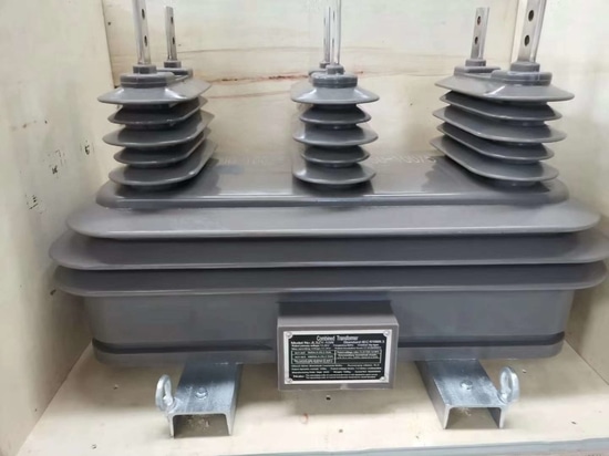 OUTDOOR HIGH VOLTAGE MEASURING COMBINED TRANSFORMER
