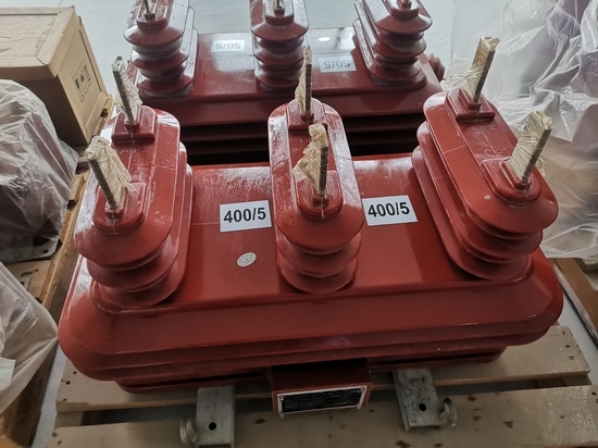 OUTDOOR HIGH VOLTAGE MEASURING COMBINED TRANSFORMER