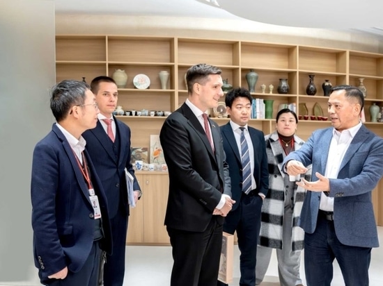 H.E. Mr. Máté Pesti, Ambassador Extraordinary and Plenipotentiary of Hungary to the People’s Republic of China, Visits Cubic Sensor and Instrument CO., Ltd.