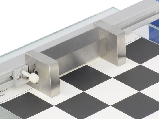 Precise film application with accessories