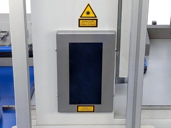 Laser unit for precise sample marking