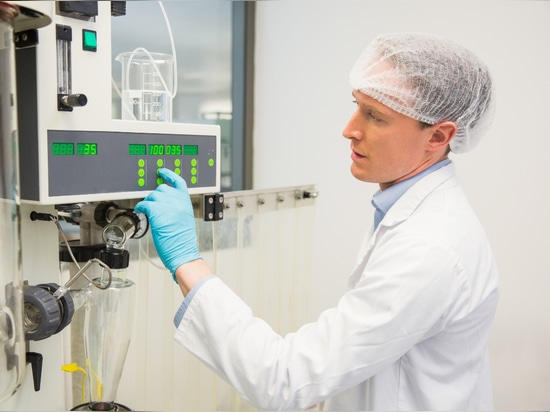 Condition monitoring enables precise control in pharmaceutical production.