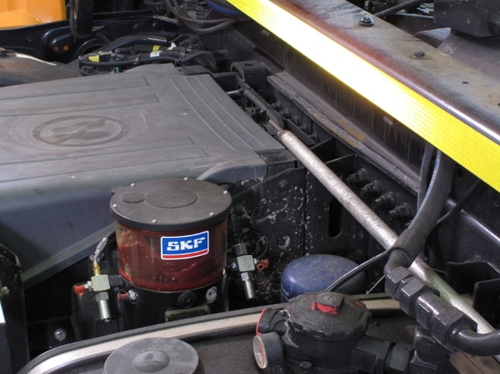 Lubrication pump at truck