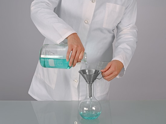 Sturdy stainless steel funnel for easy filling and pouring (Bürkle GmbH)