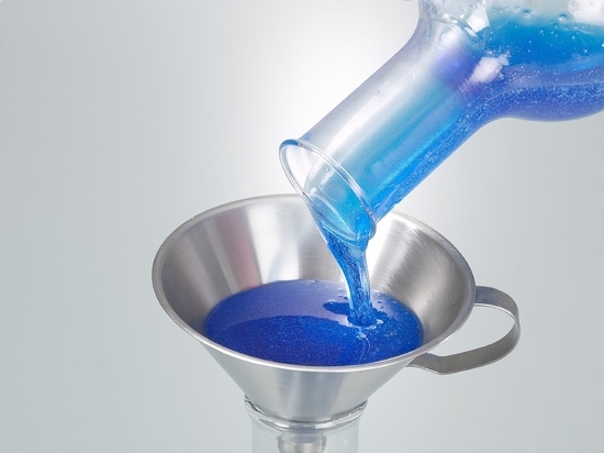 Sturdy stainless steel funnel for easy filling and pouring