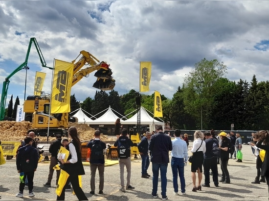 Samoter outdoor booth