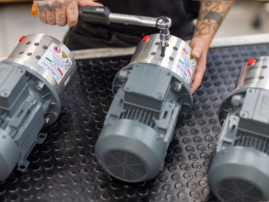 Magnetic coupling