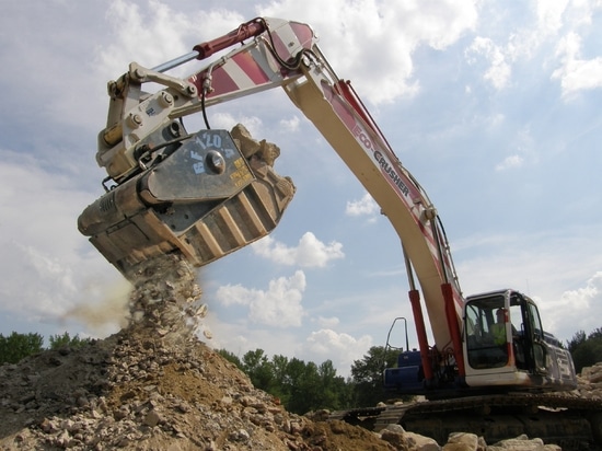 2008 - Bucket Crusher for the US
